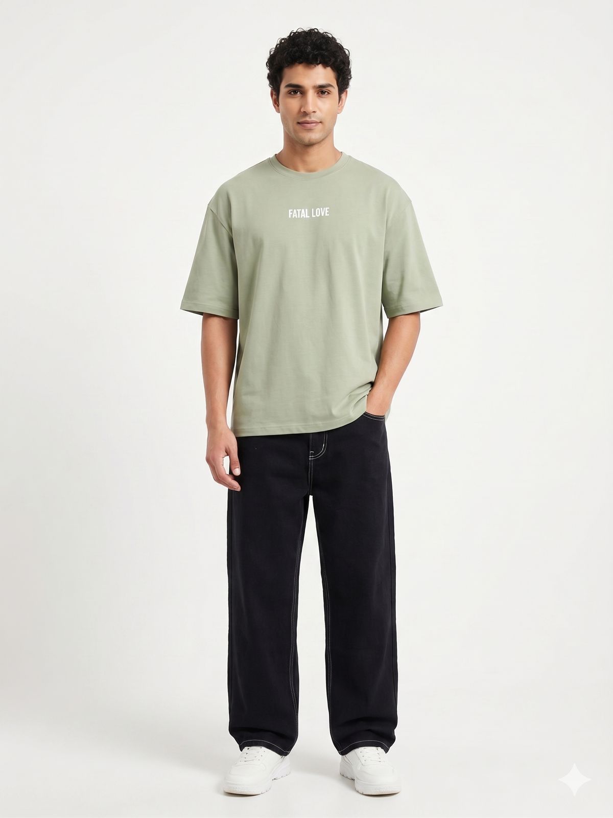 fatal love Oversized T-shirt Male