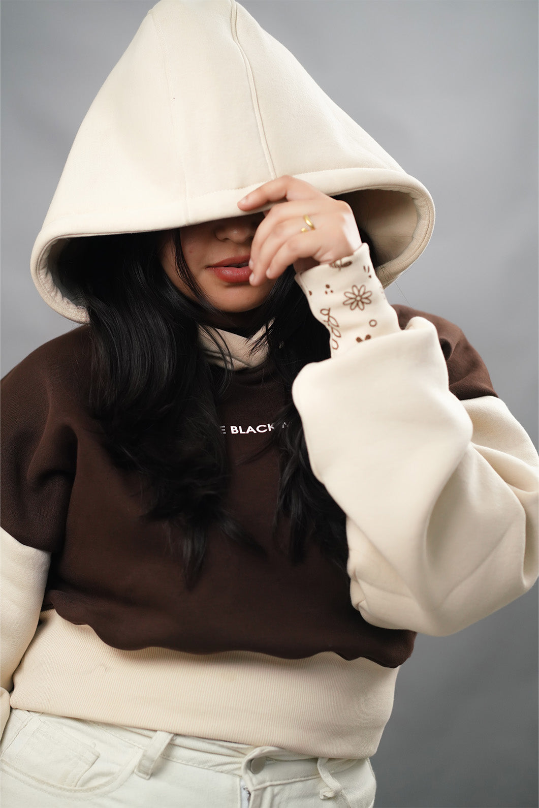 Dual-Tone Oversized Cropped Hoodie