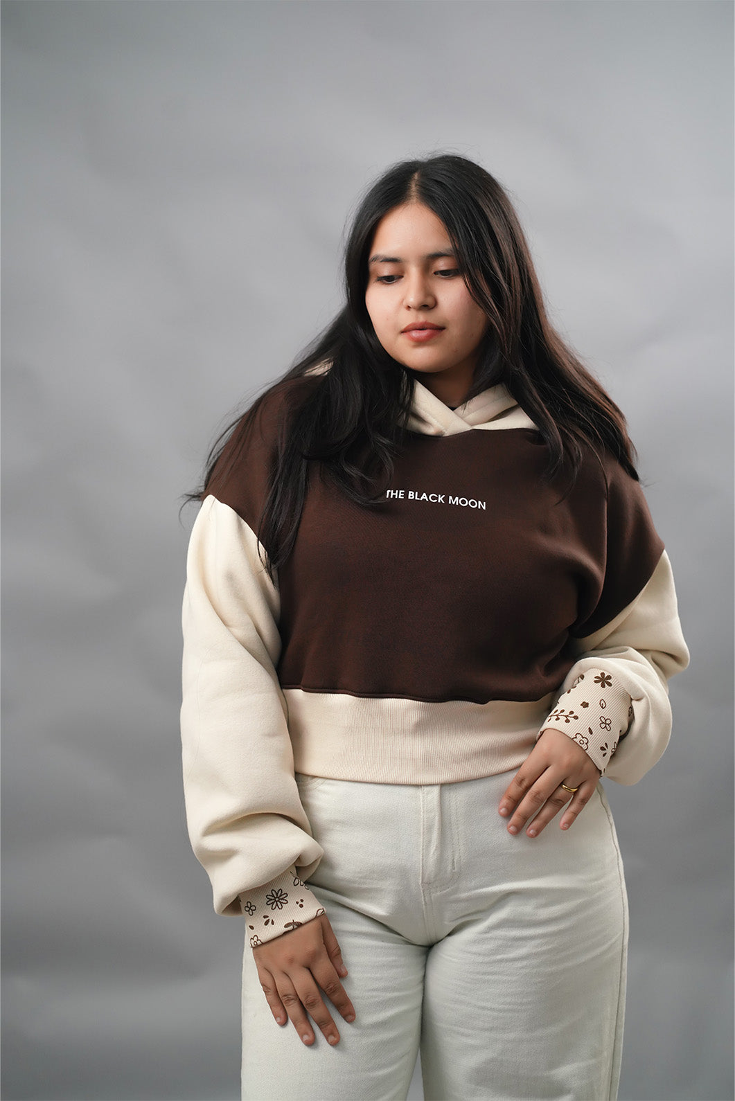 Dual-Tone Oversized Cropped Hoodie